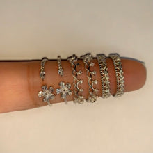 Load image into Gallery viewer, Tiara Ring