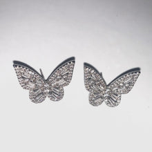 Load image into Gallery viewer, Fly My Way Earrings
