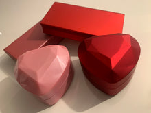 Load image into Gallery viewer, Red Heart Light Gift box
